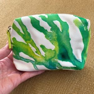 La Mer Cosmetic Bag 🪸